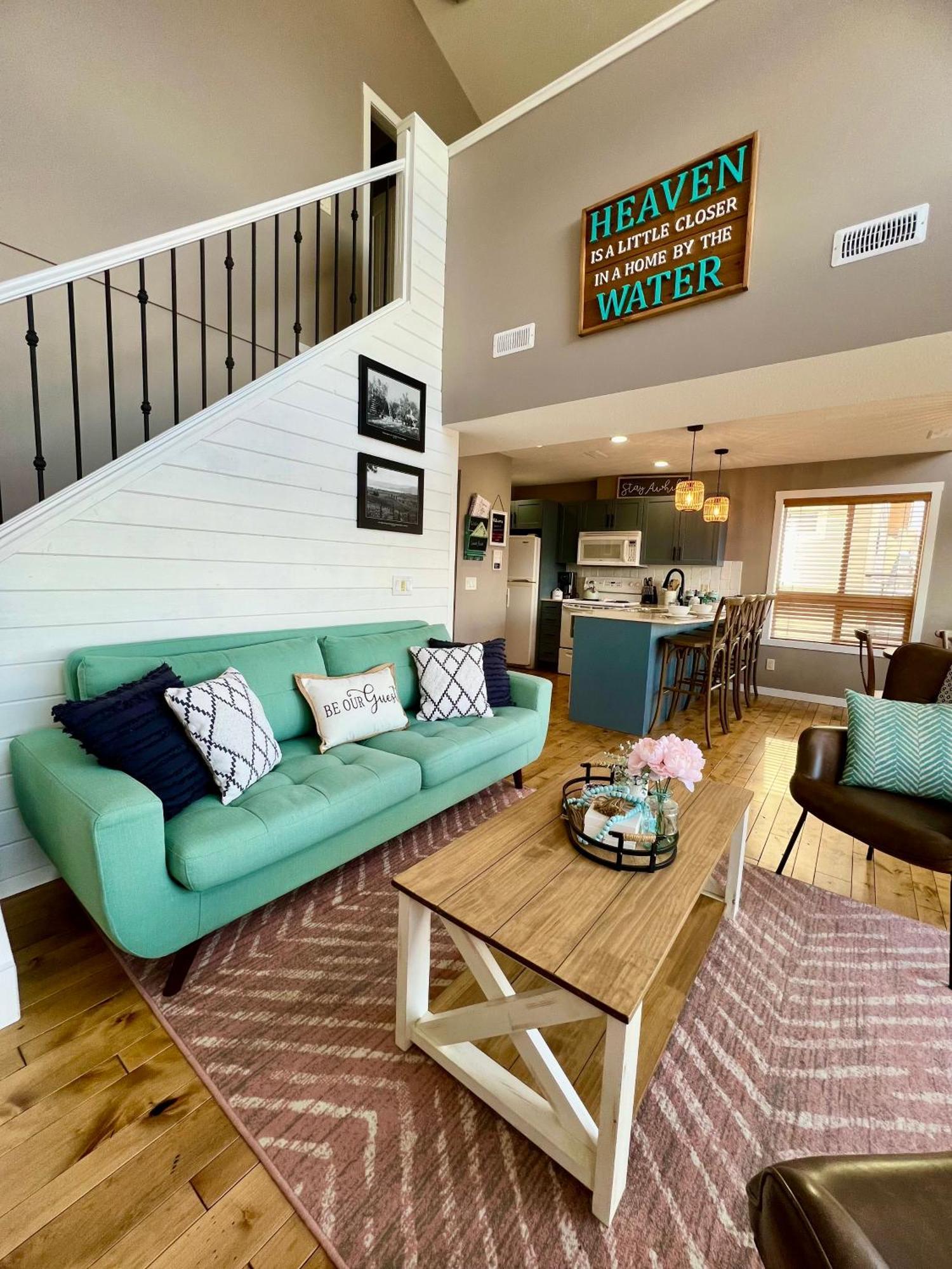 Jasmine Cottage Kelowna Dış mekan fotoğraf